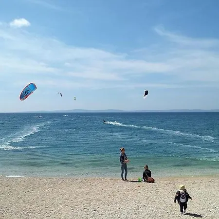 Tihi Val * Split