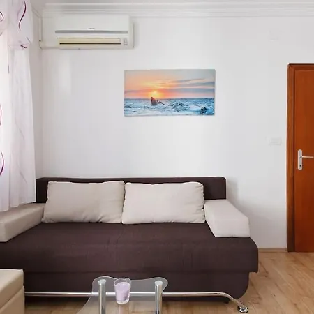 Διαμέρισμα Tihi Val Σπλιτ