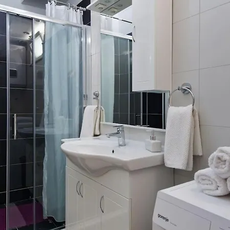 Apartment Tihi Val